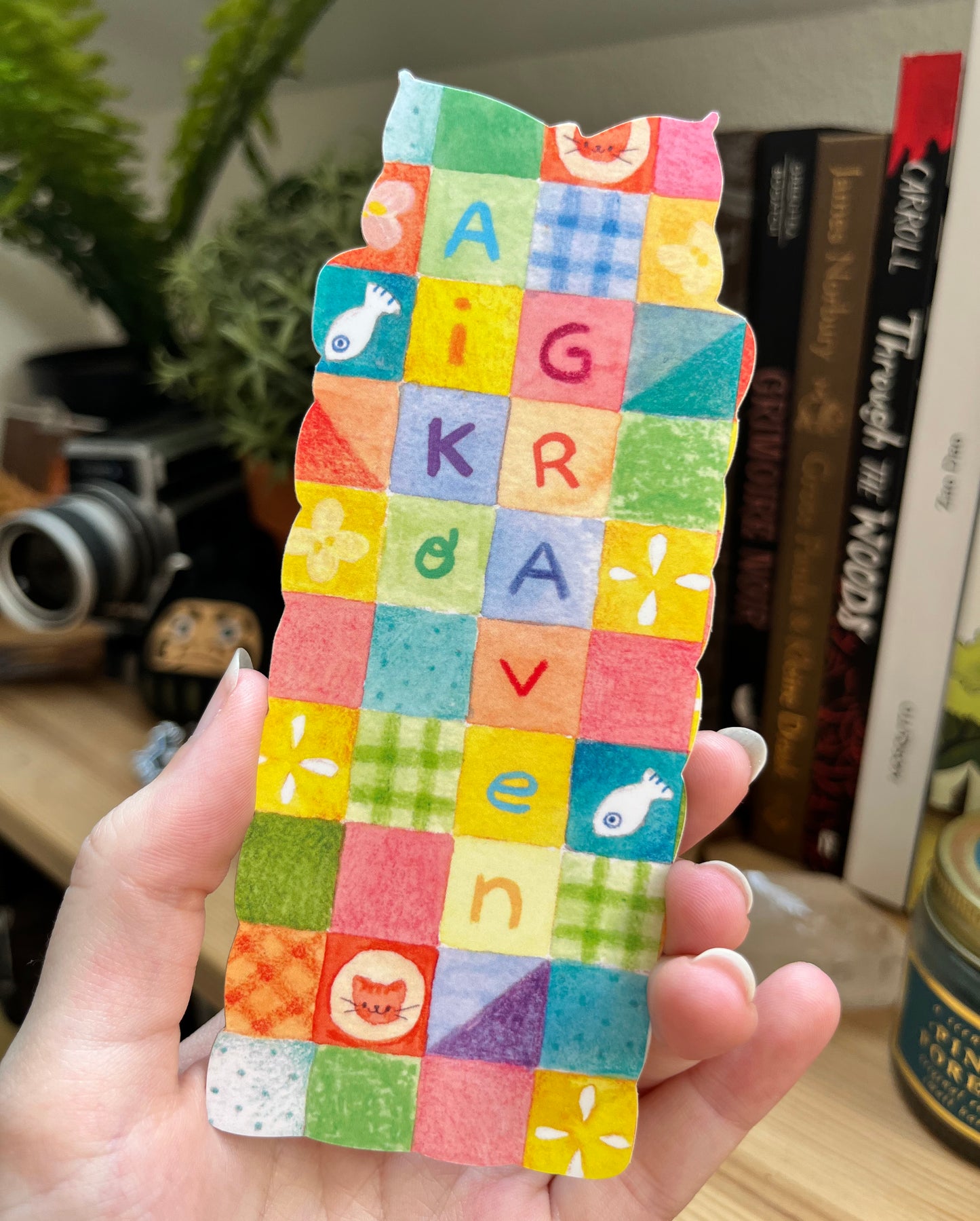 Sleepy cat | Die cut Bookmark