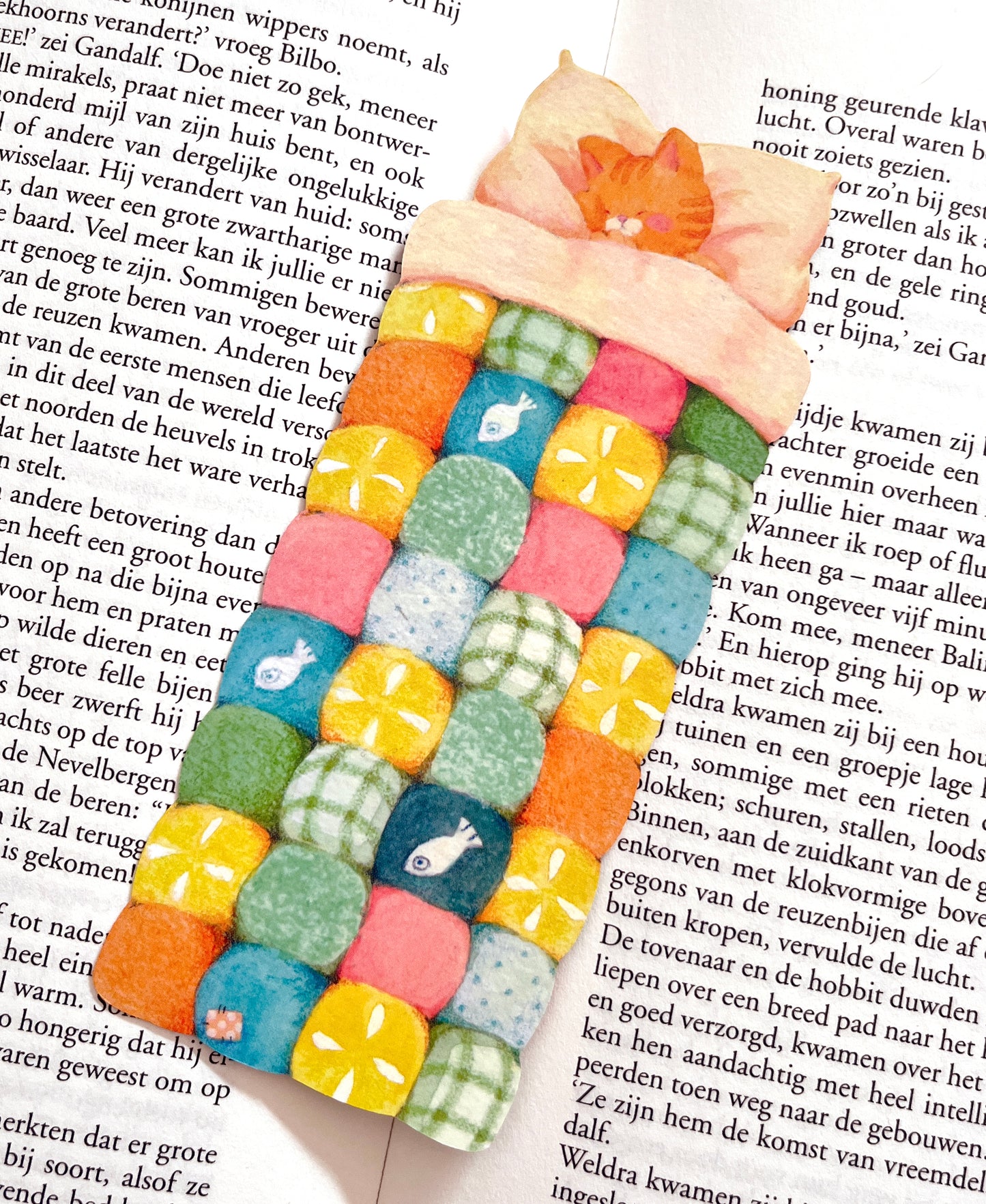 Sleepy cat | Die cut Bookmark