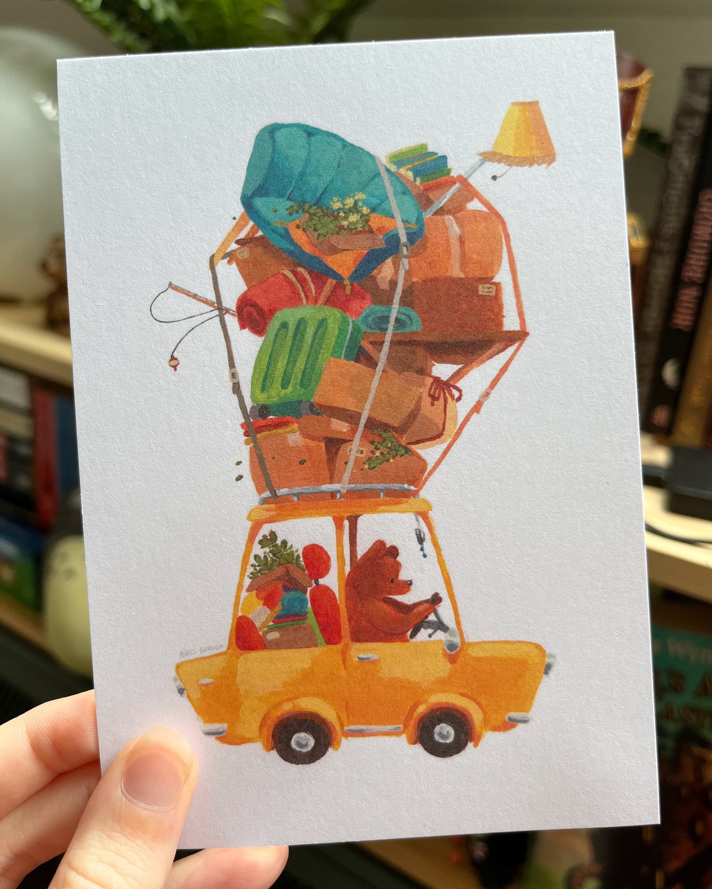 Moving bear | Greeting card
