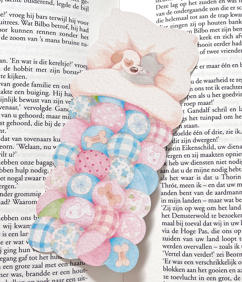 Sleepy puppy & kitty | Die cut Bookmark